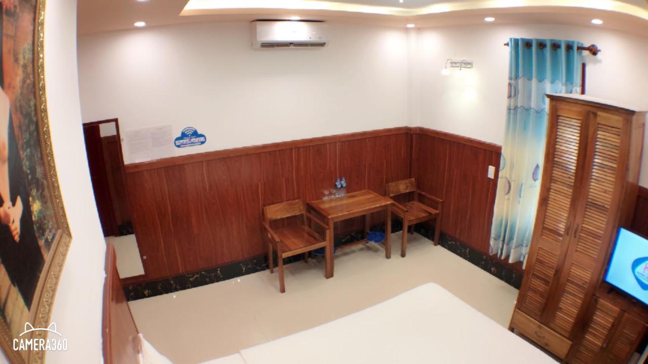 Ha Phat Hotel Duong Dong  외부 사진
