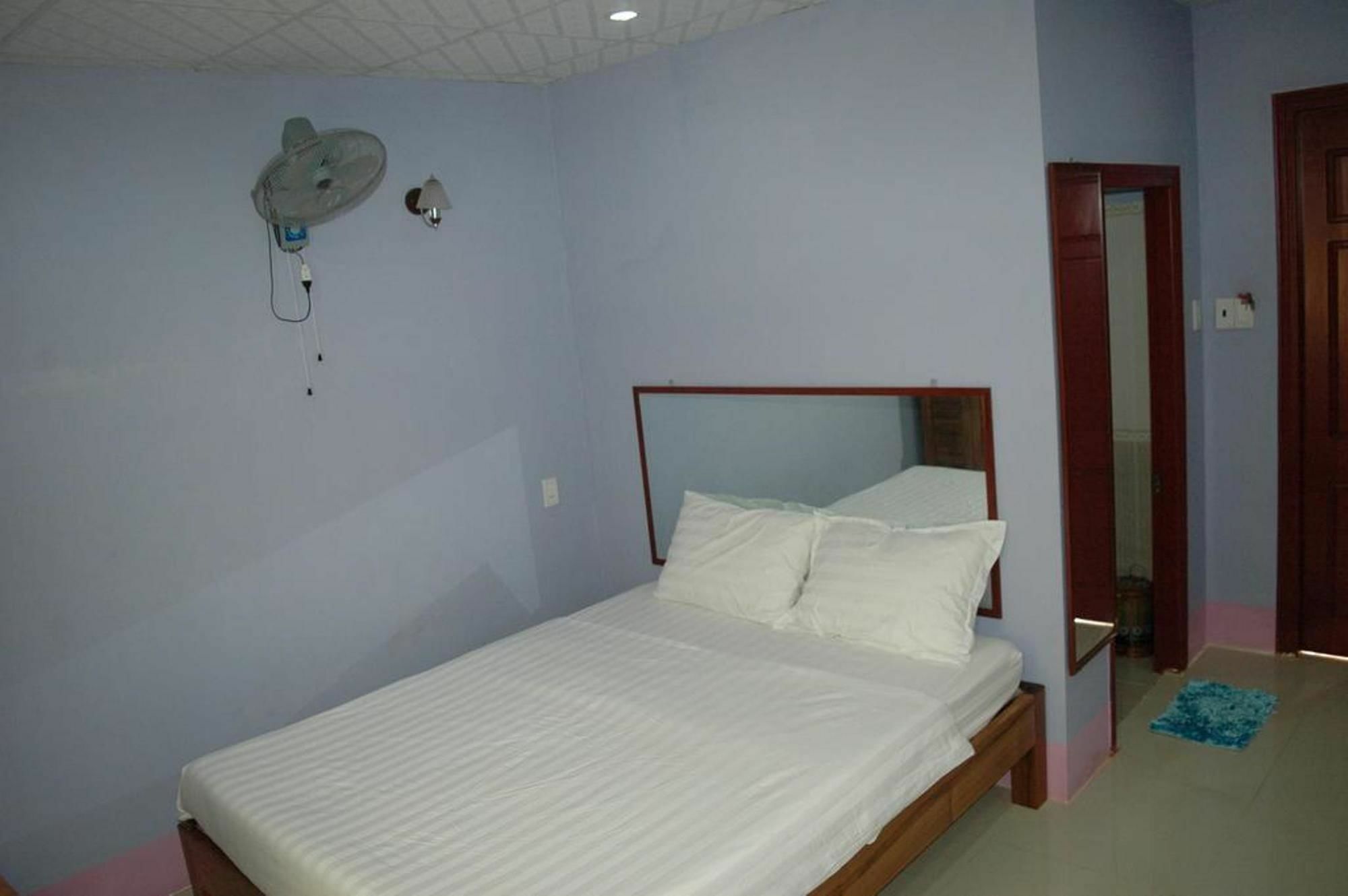 Ha Phat Hotel Duong Dong  외부 사진